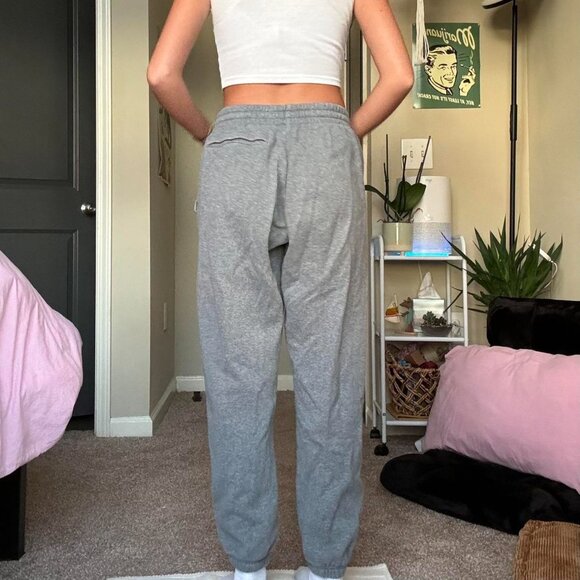 grey lounge oversized jogger sweatpants - Picture 3 of 4